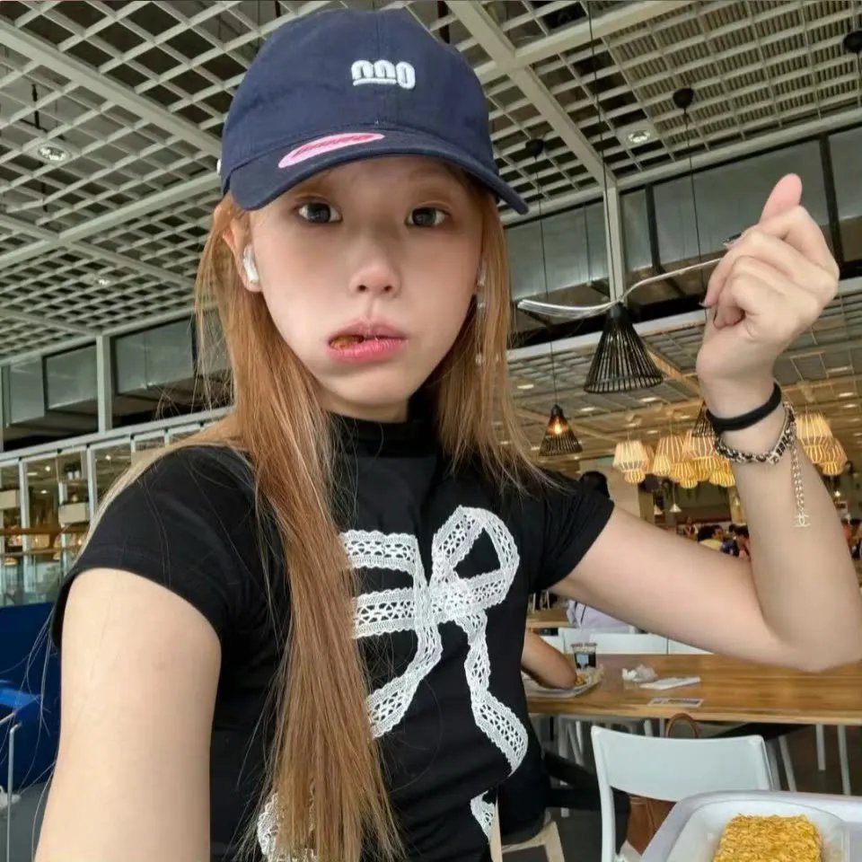 带着魔术盒的男人